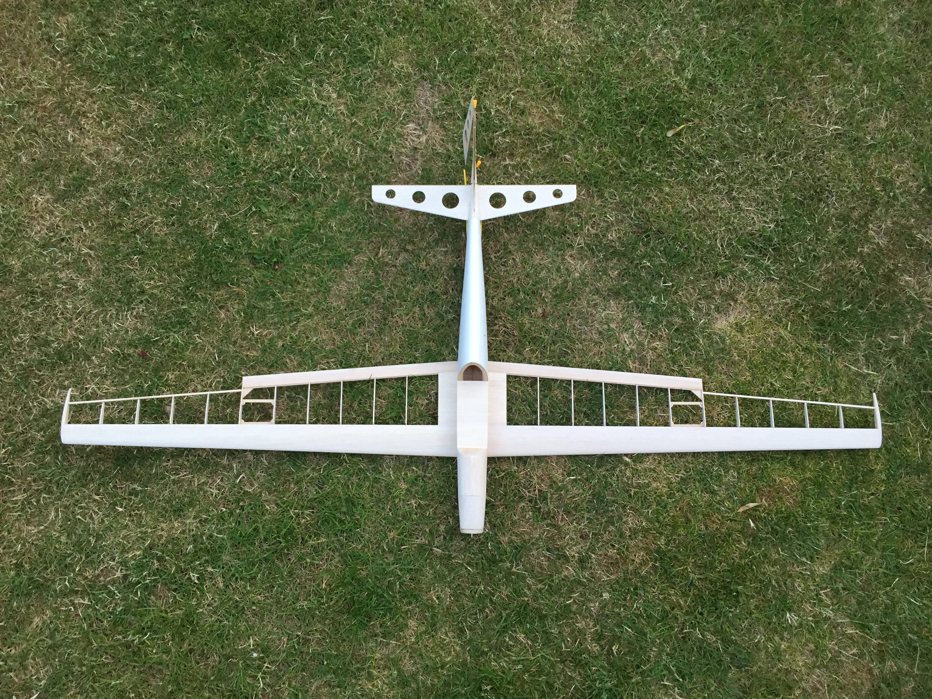 West Wings Fournier RF4 · Tech & Toys